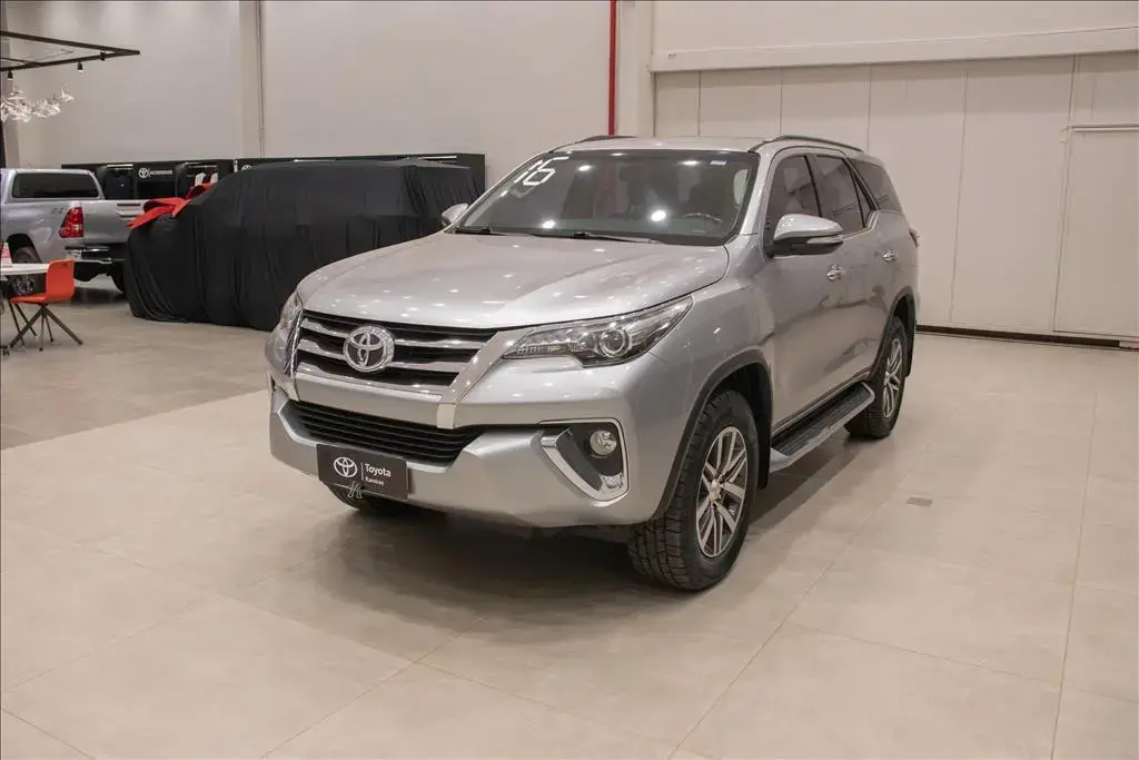 galeria HILUX SW4