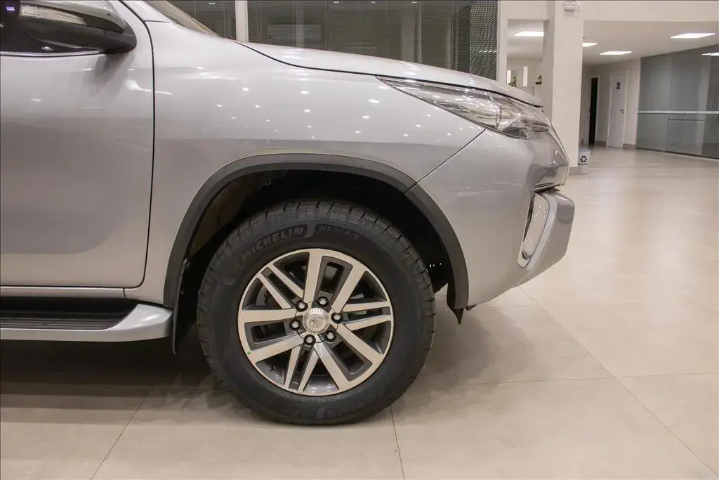 galeria HILUX SW4