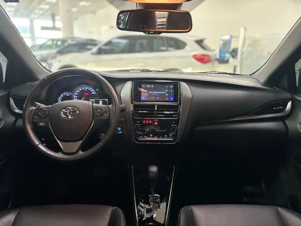 galeria YARIS