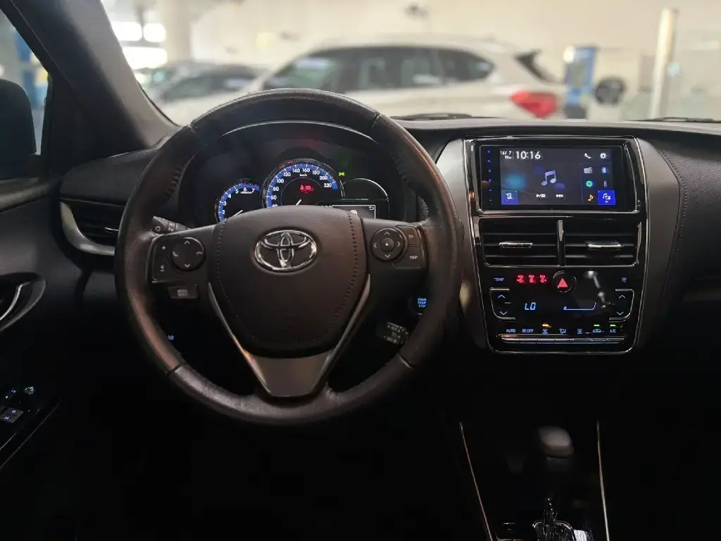 galeria YARIS
