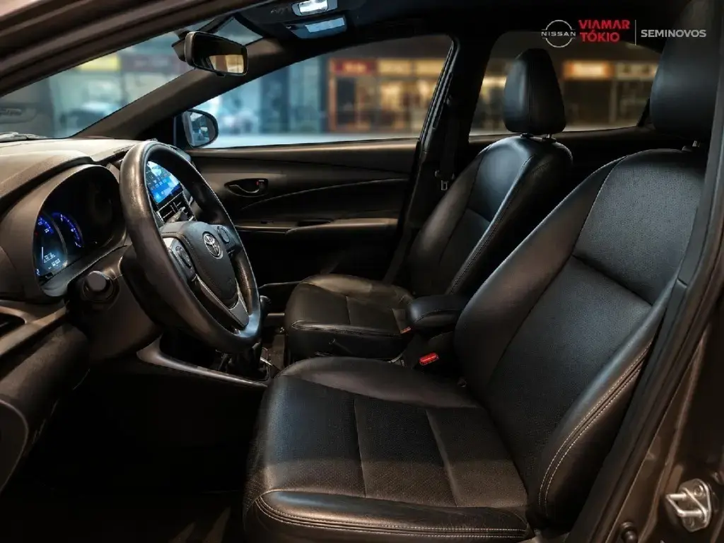 galeria YARIS