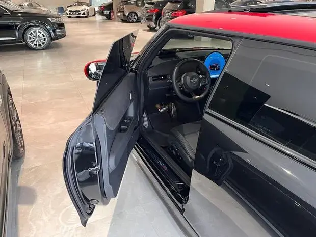 Mini John Cooper Works 2.0 Turbo AT