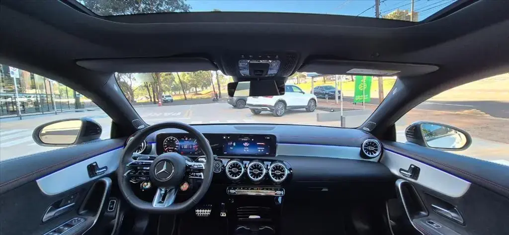galeria CLA 35 AMG