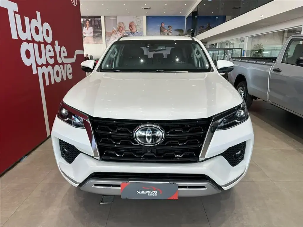 galeria HILUX SW4