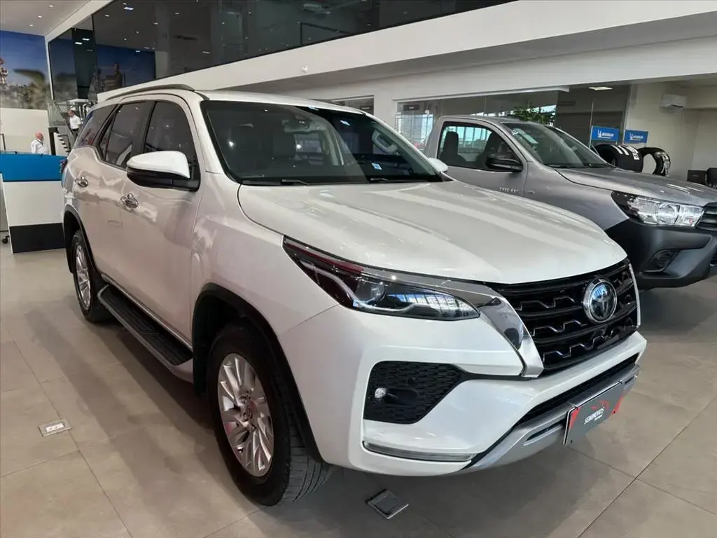 galeria HILUX SW4