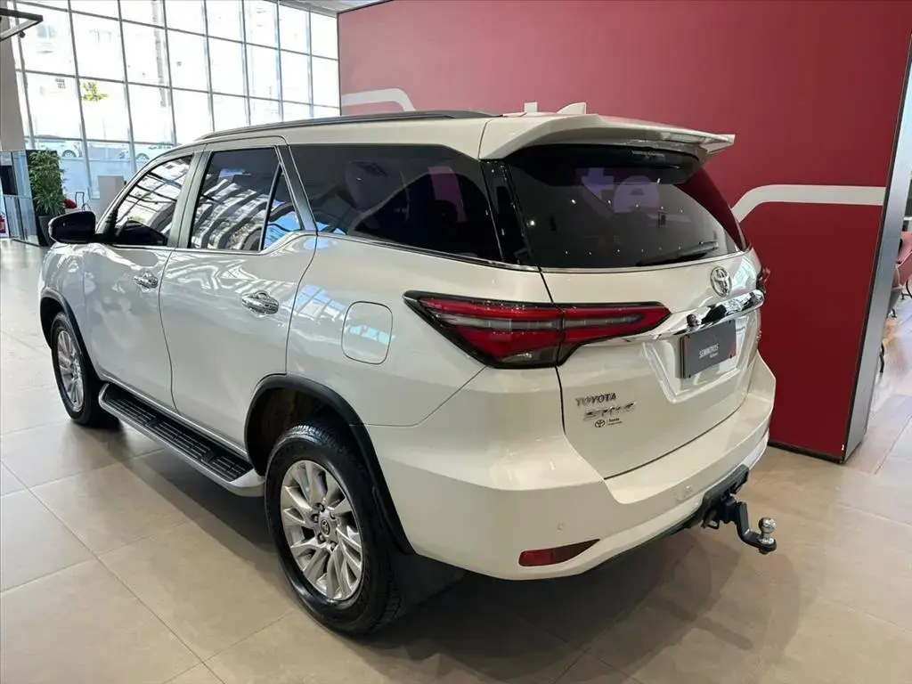 galeria HILUX SW4