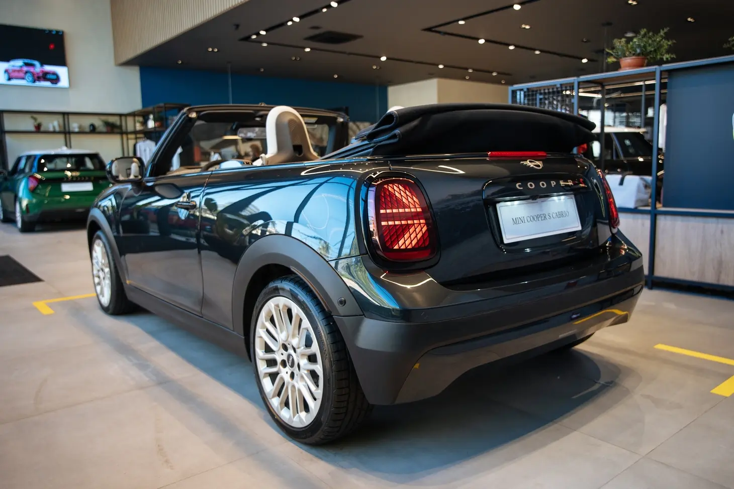 galeria Cooper Cabrio