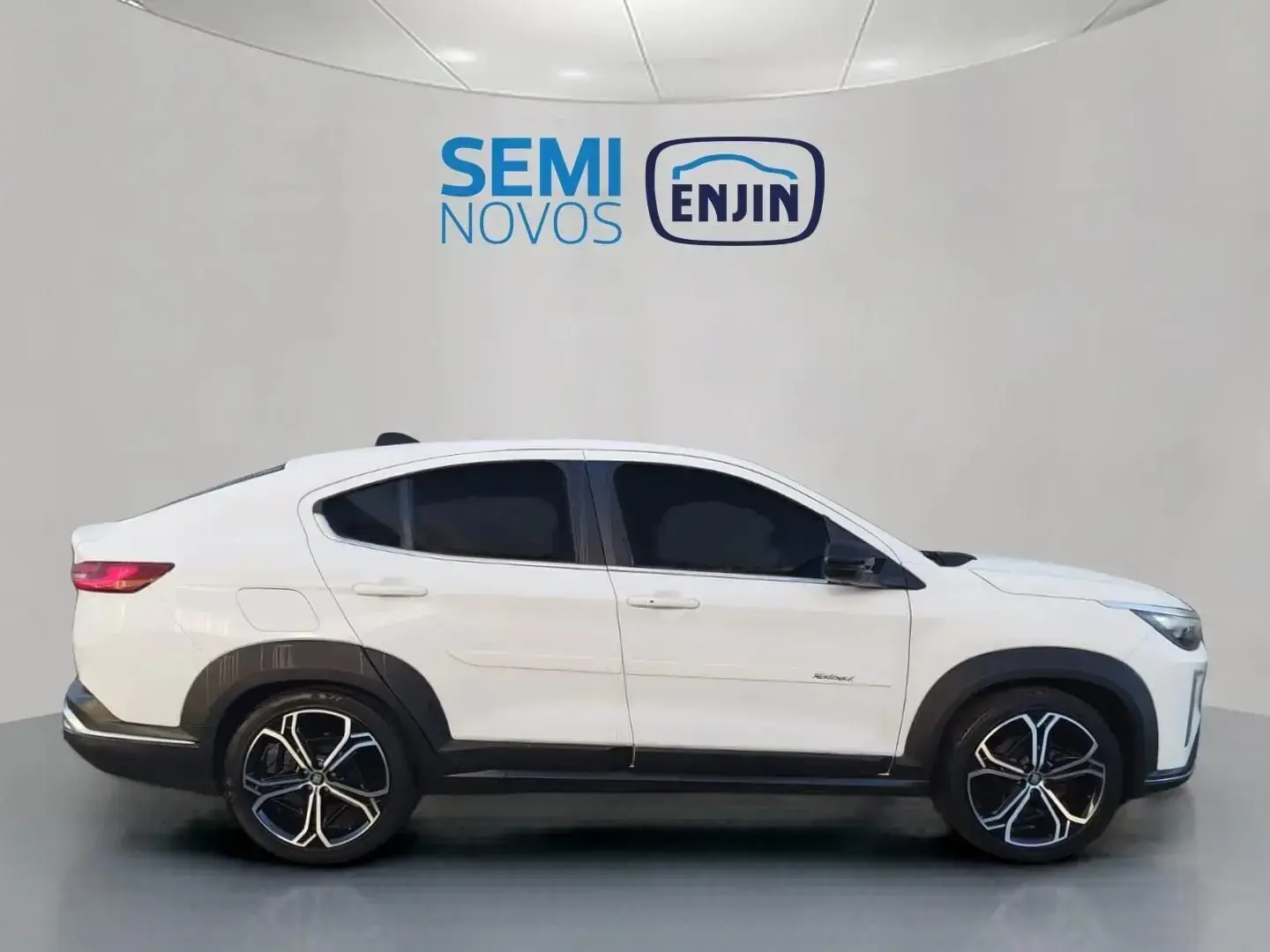 galeria FASTBACK IMPETUS 200T