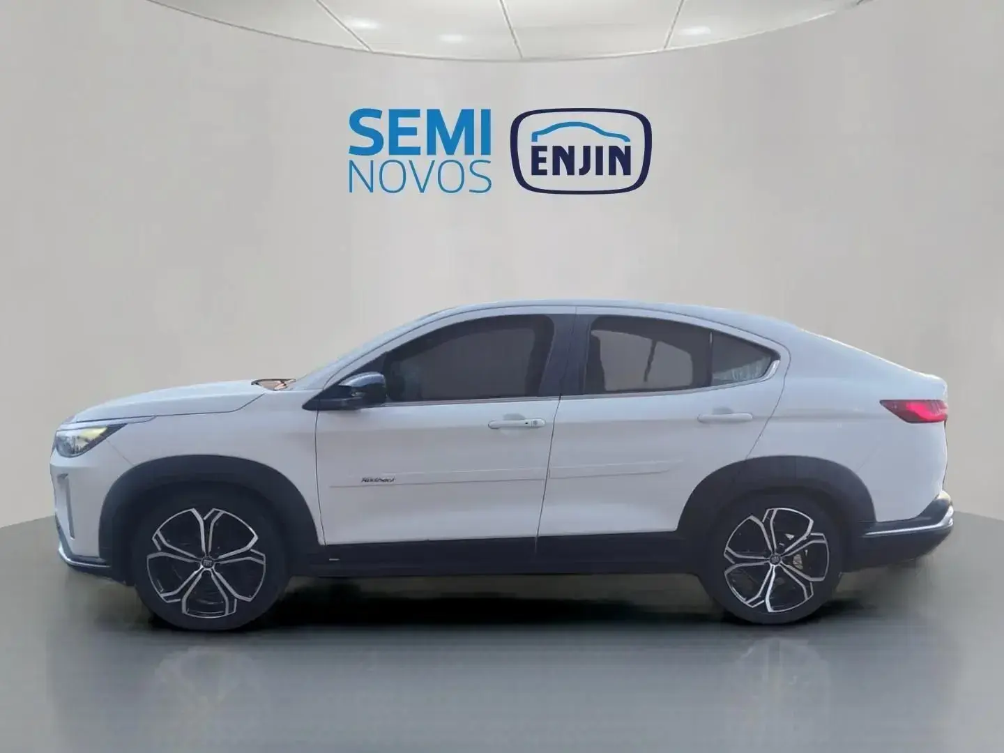 galeria FASTBACK IMPETUS 200T