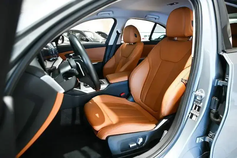 galeria 320i