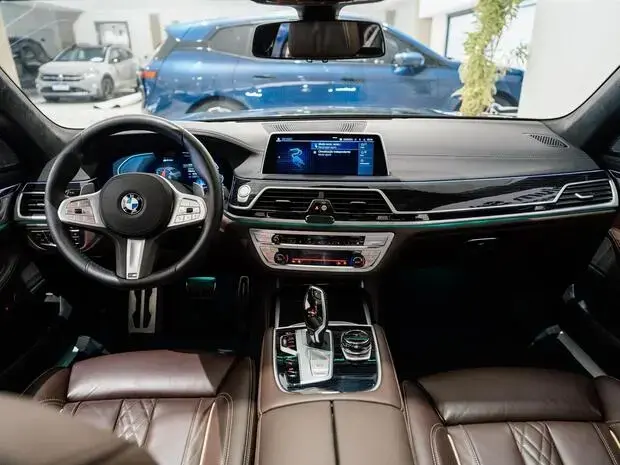 Bmw 745e M Sport 3.0 V6 Aut. (Híb.)
