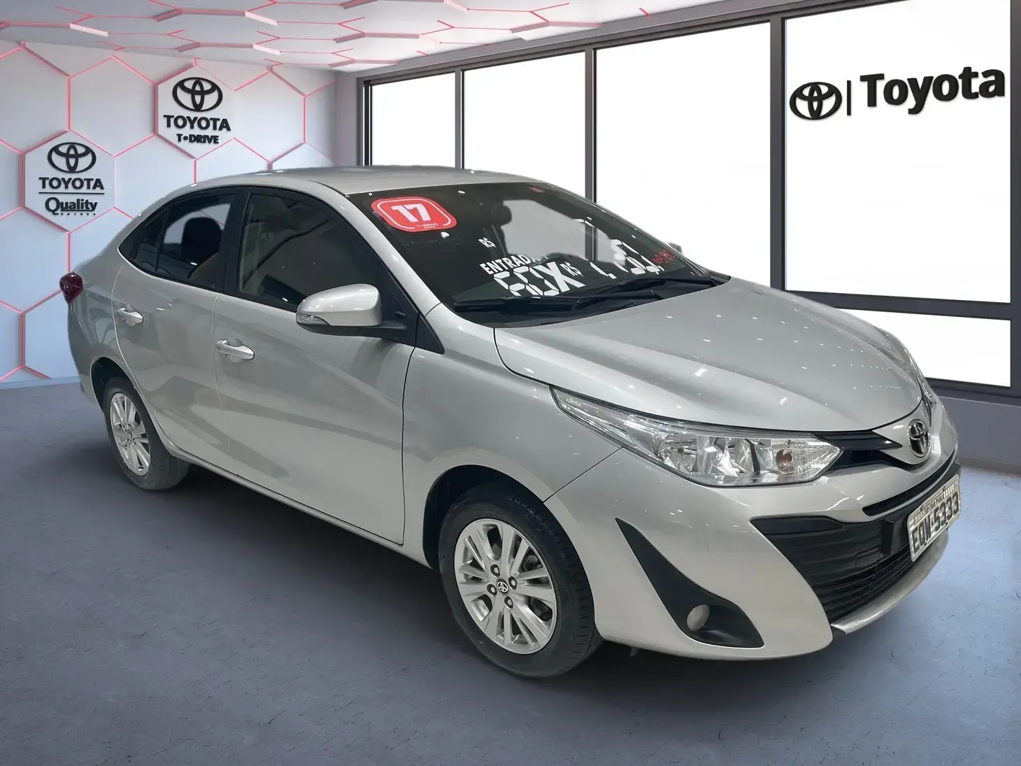 galeria Yaris Sedan