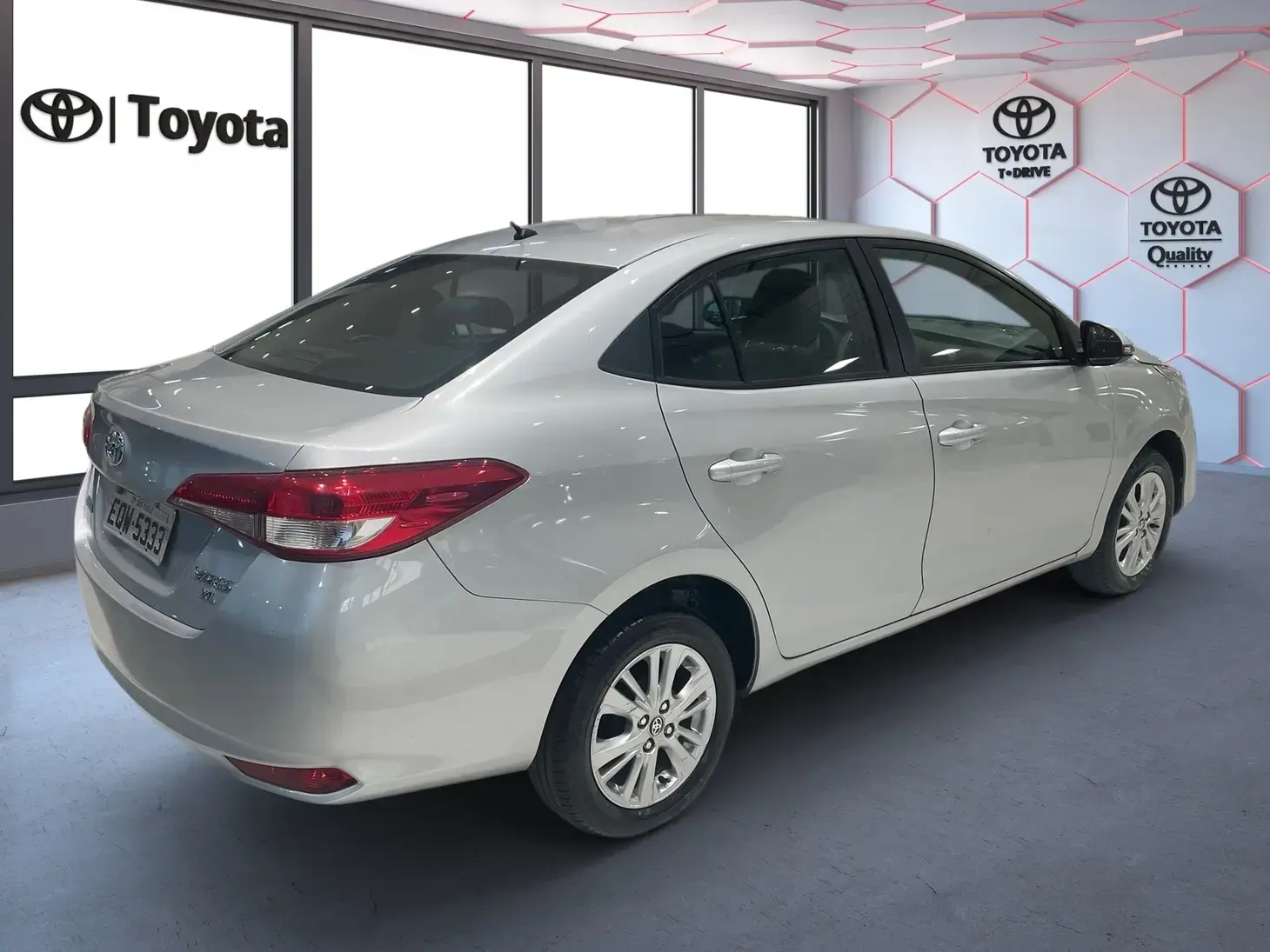 galeria Yaris Sedan