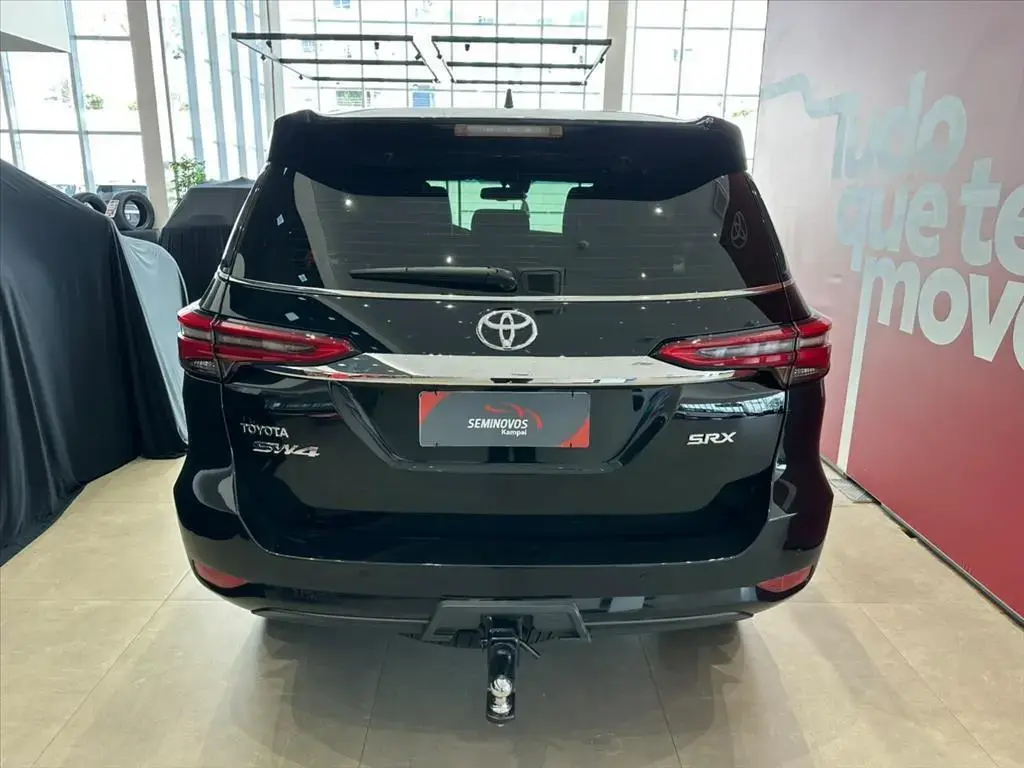 galeria HILUX SW4