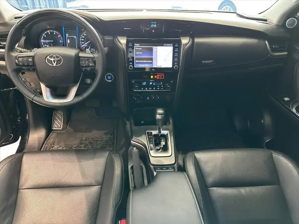 galeria HILUX SW4