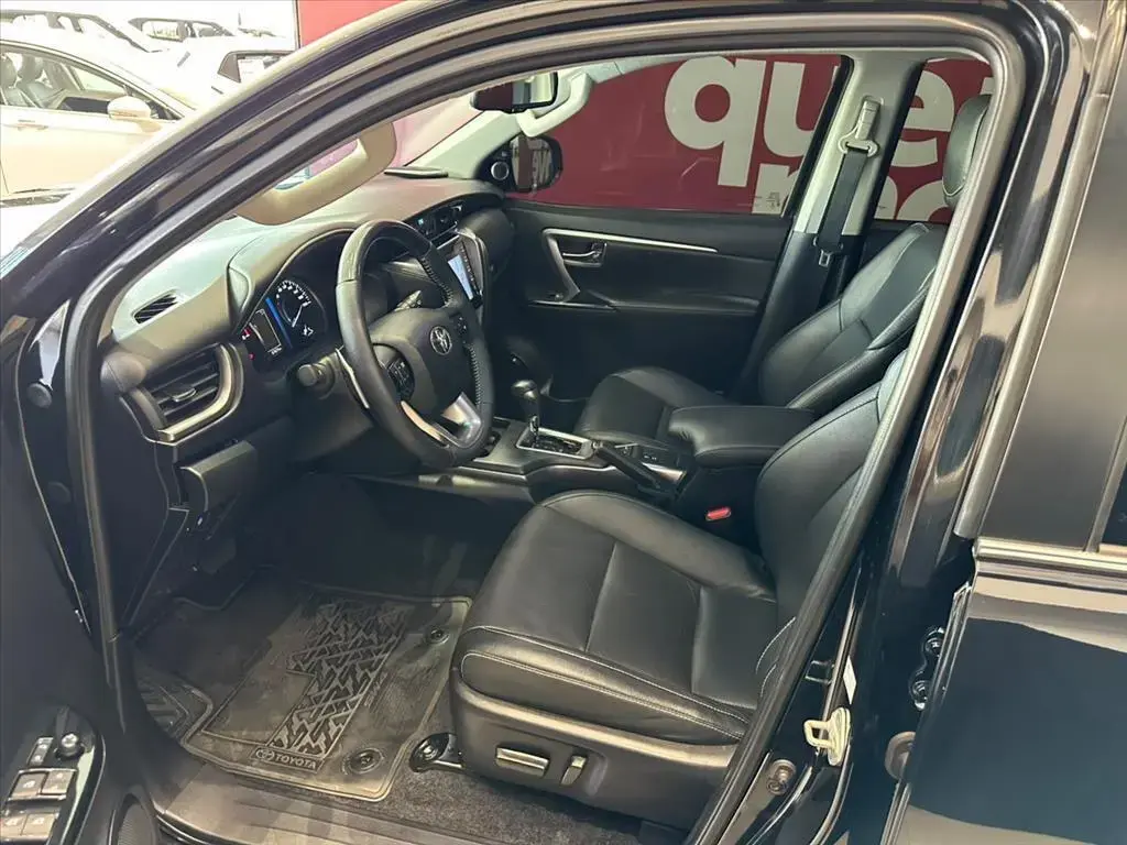 galeria HILUX SW4