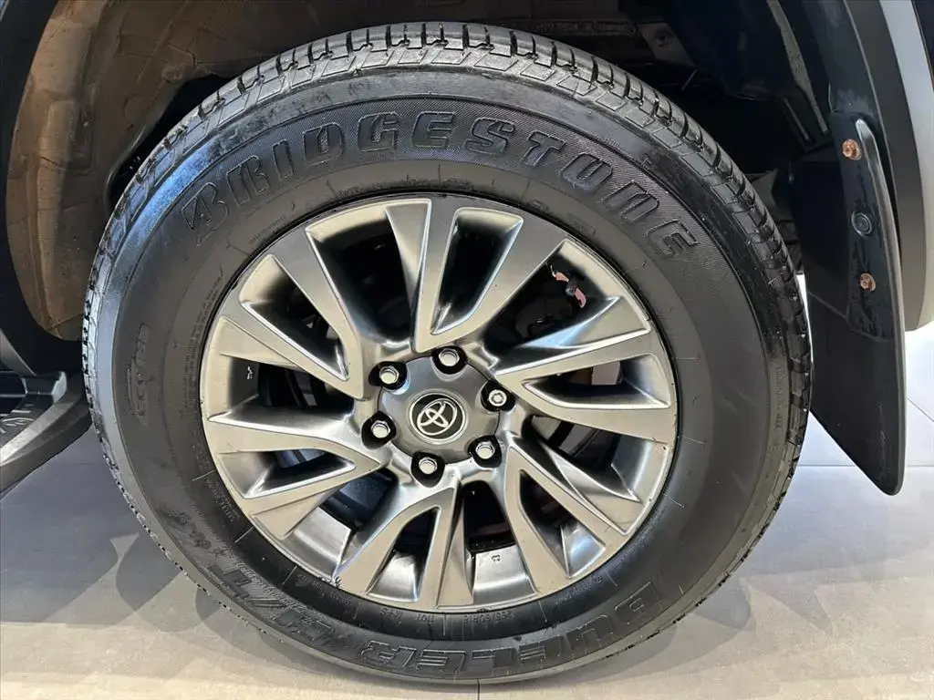 galeria HILUX SW4