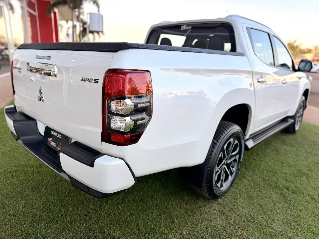 galeria L200 TRITON