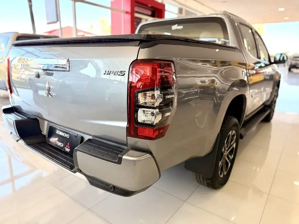 galeria L200 TRITON