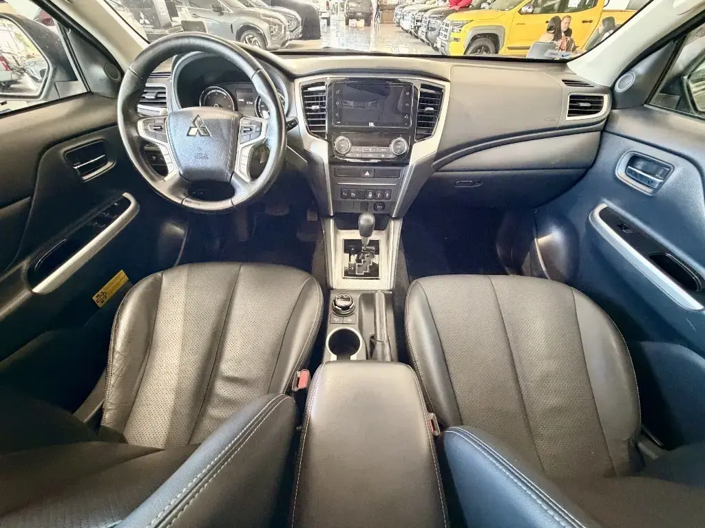 galeria L200 TRITON