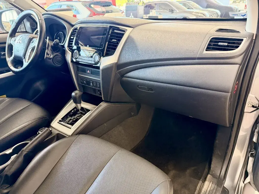 galeria L200 TRITON