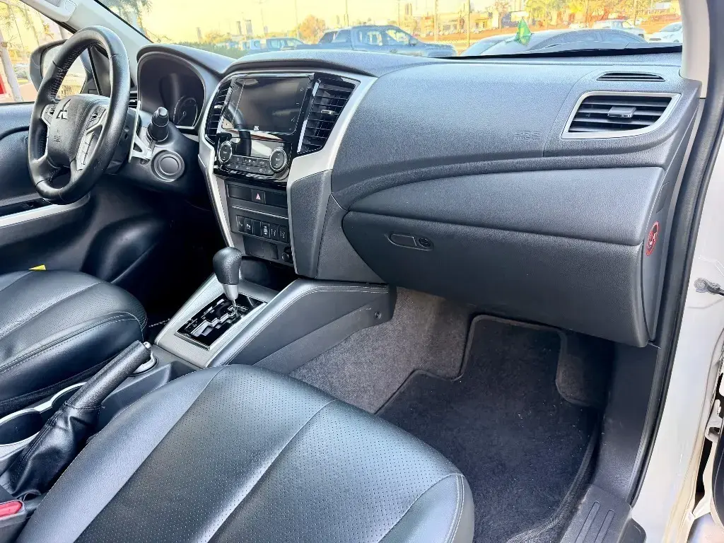 galeria L200 TRITON