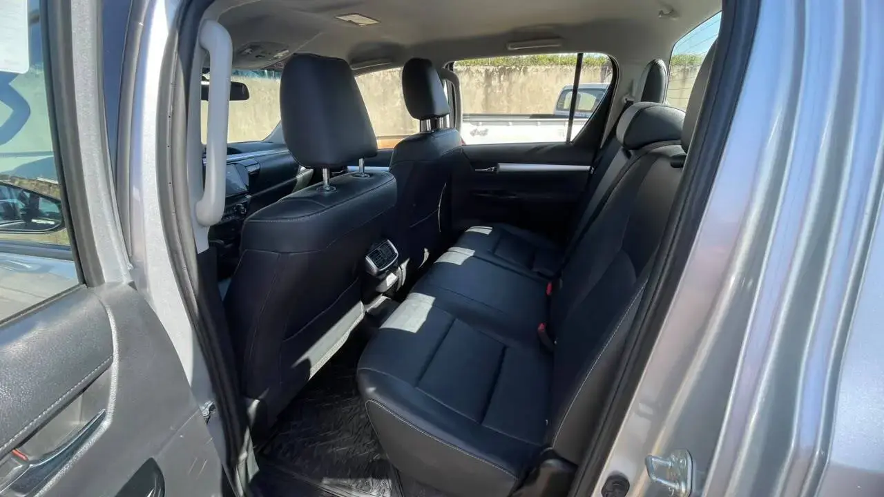galeria HILUX SRV 4X4 2.8