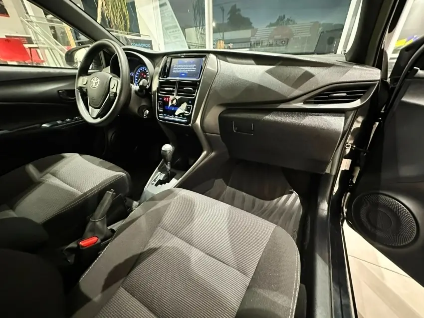 galeria YARIS