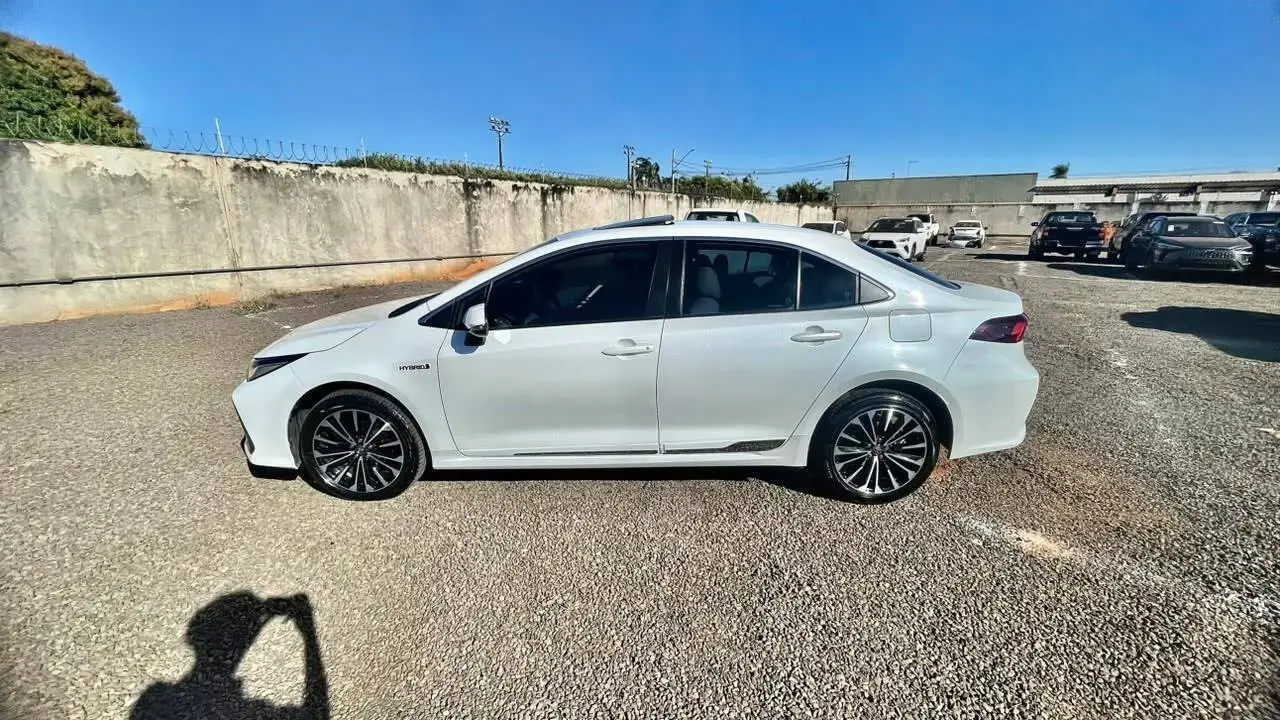 galeria COROLLA PREMIUM HIBRID