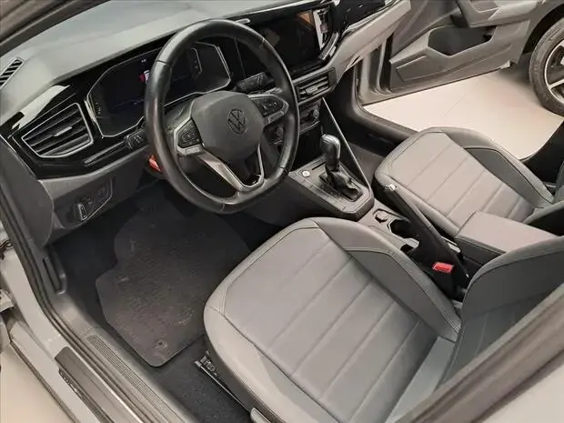 Volkswagen NIVUS 1.0 200 TSI TOTAL FLEX HIGHLINE AUTOMÁTICO