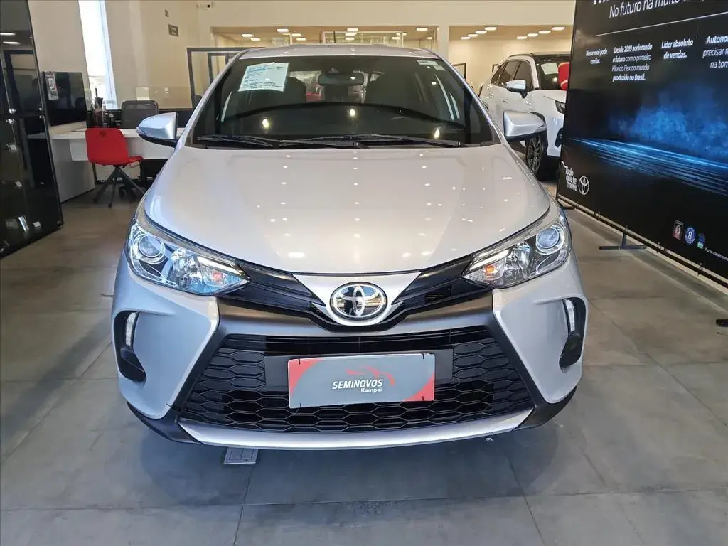 galeria YARIS