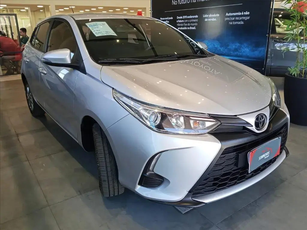 galeria YARIS