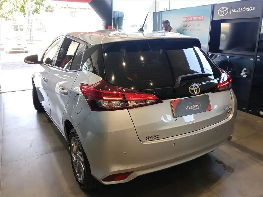 galeria YARIS