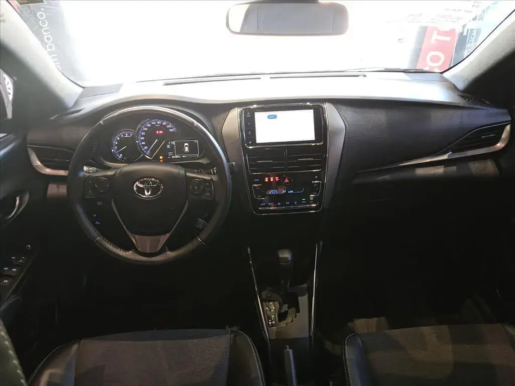 galeria YARIS