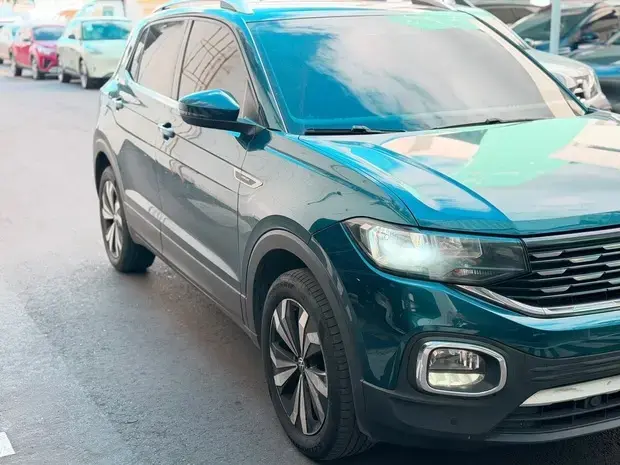 Volkswagen T-CROSS 1.4 250 TSI TOTAL FLEX HIGHLINE AUTOMÁTICO