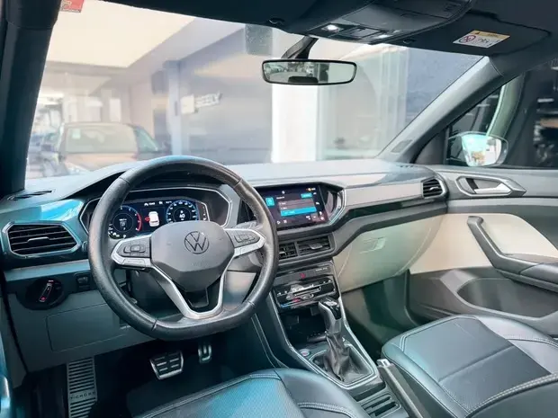 Volkswagen T-CROSS 1.4 250 TSI TOTAL FLEX HIGHLINE AUTOMÁTICO