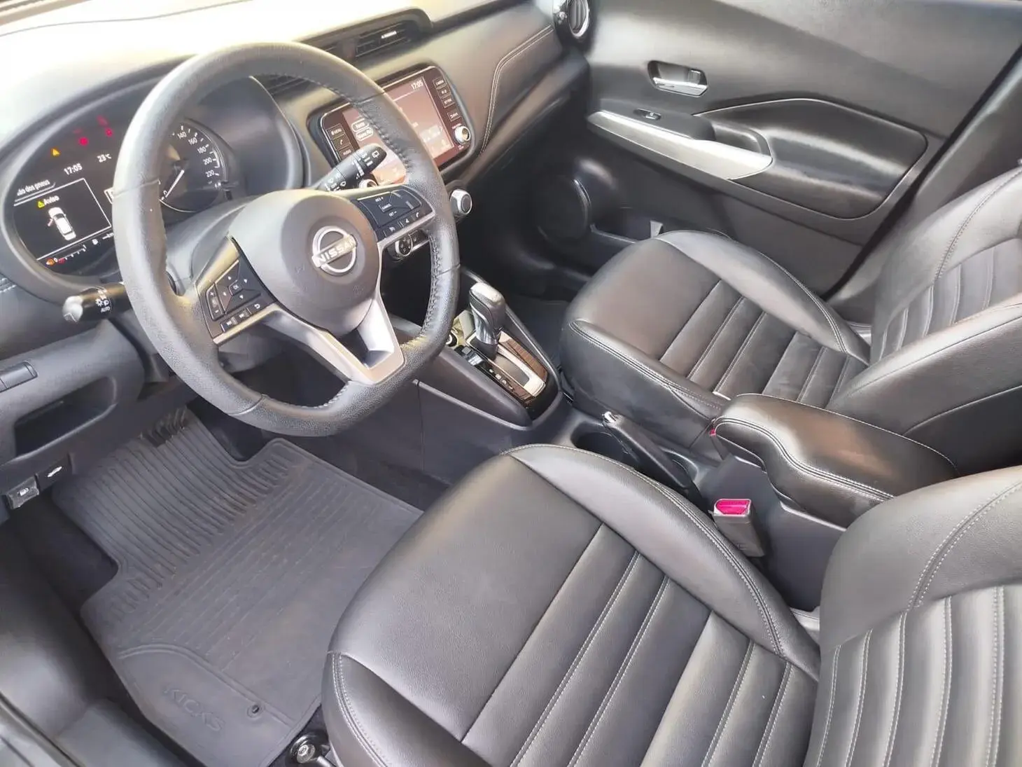 galeria KICKS ADVANCE CVT