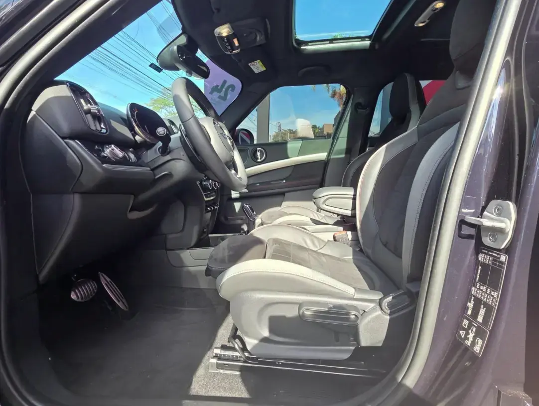 galeria Cooper Countryman