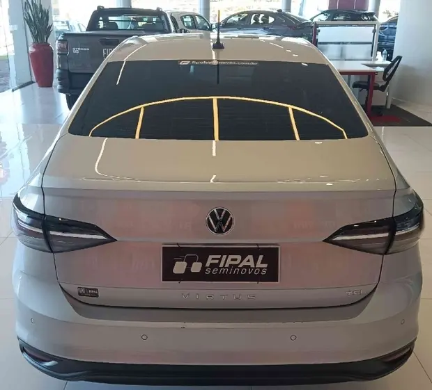 Volkswagen VIRTUS 1.0 170 TSI MANUAL