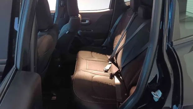 Jeep RENEGADE 1.3 T270 TURBO FLEX AT6