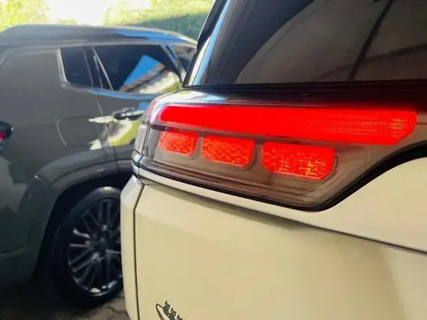 Jeep Commander Limited 2.0 TD380