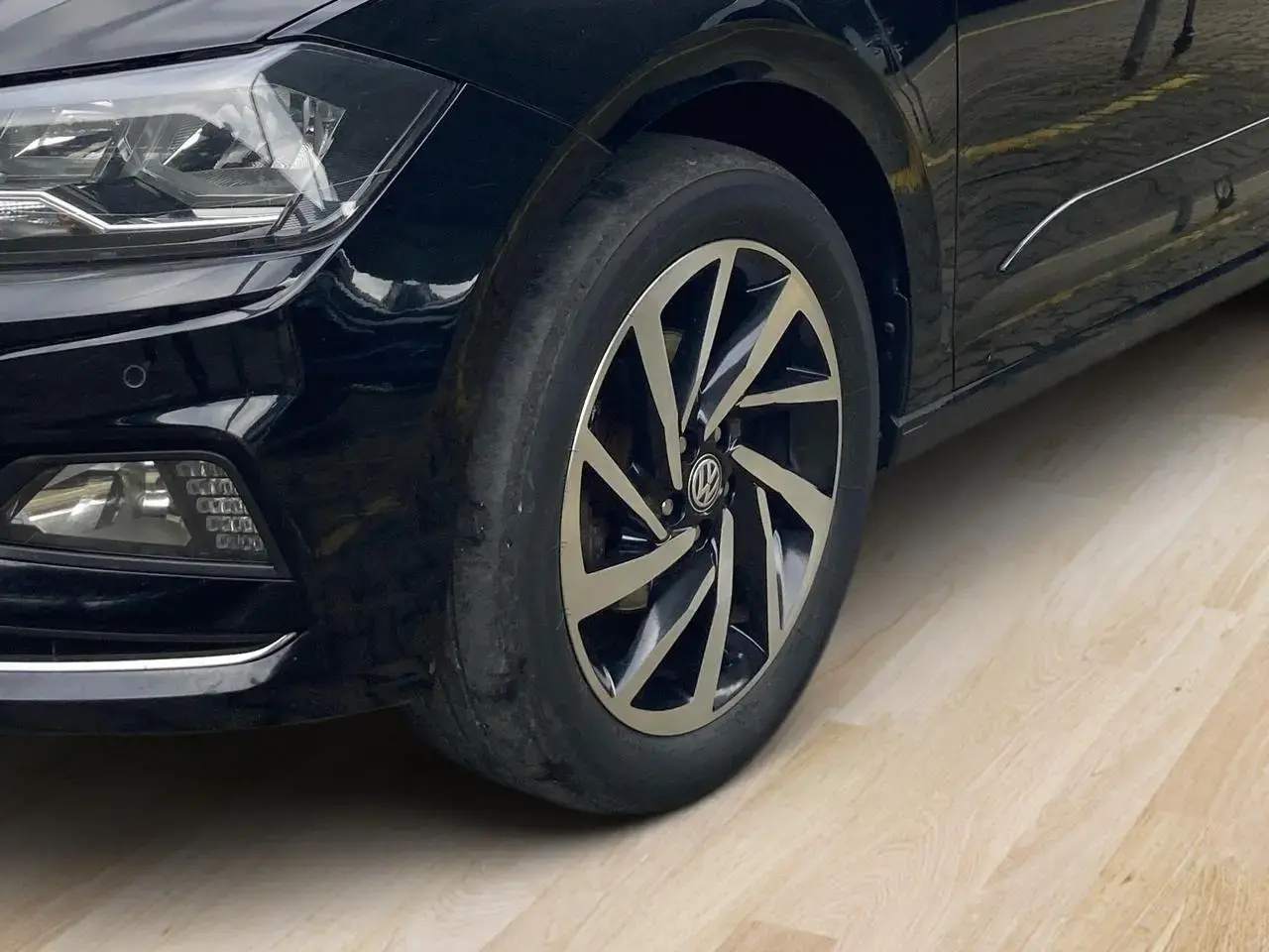 galeria VIRTUS Highline 200 TSI 1.0 Flex 12V Aut