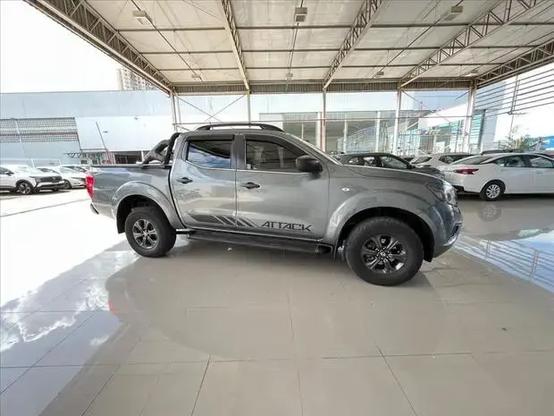 Nissan FRONTIER 2.3 16V TURBO DIESEL ATTACK CD 4X4 AUTOMÁTICO
