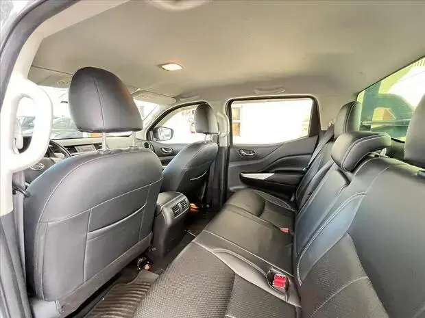 Nissan FRONTIER 2.3 16V TURBO DIESEL ATTACK CD 4X4 AUTOMÁTICO