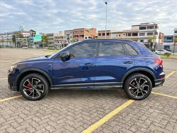 Audi Q3 2.0 40 TFSI GASOLINA PERFORMANCE BLACK QUATTRO TIPTRONIC