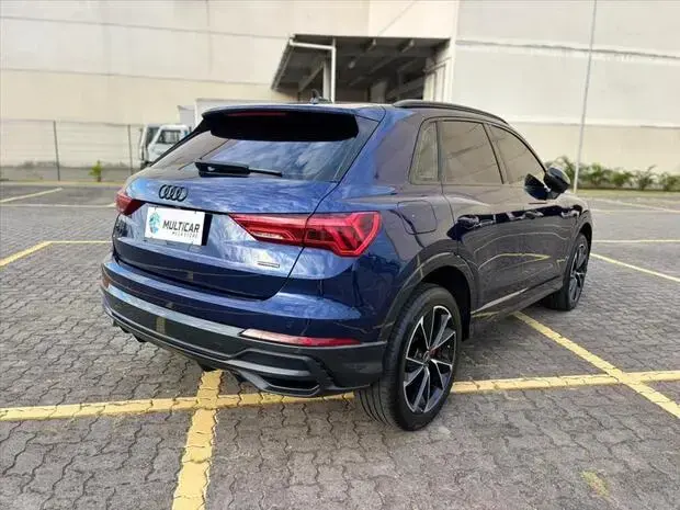 Audi Q3 2.0 40 TFSI GASOLINA PERFORMANCE BLACK QUATTRO TIPTRONIC