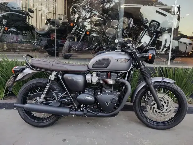 Triumph Bonneville T120 T120 Black