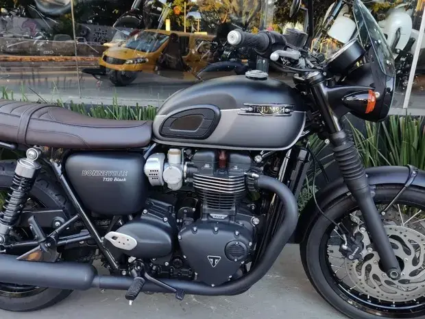 Triumph Bonneville T120 T120 Black