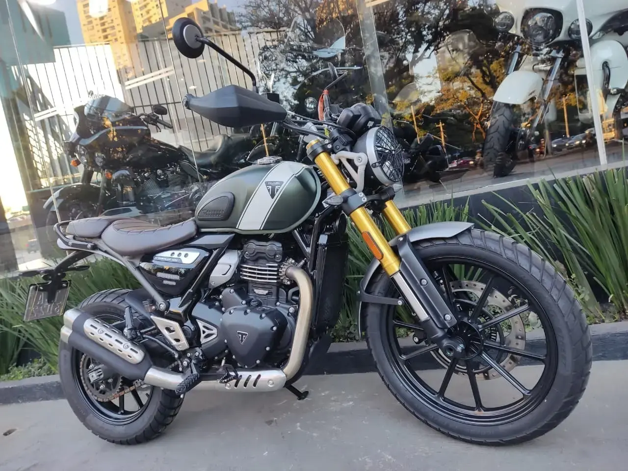 galeria Scrambler 400 X