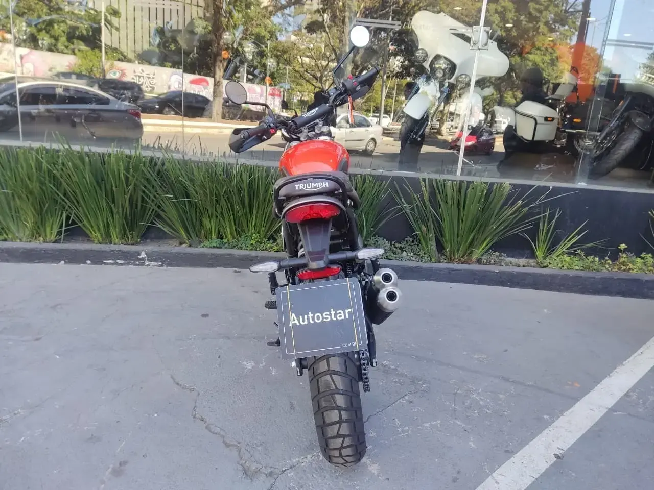galeria Scrambler 400 X